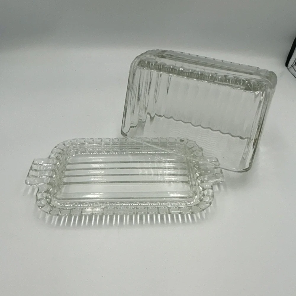 Clear Glass Rectangular Covered Butter Dish with Lid Geometric Ribbed Design